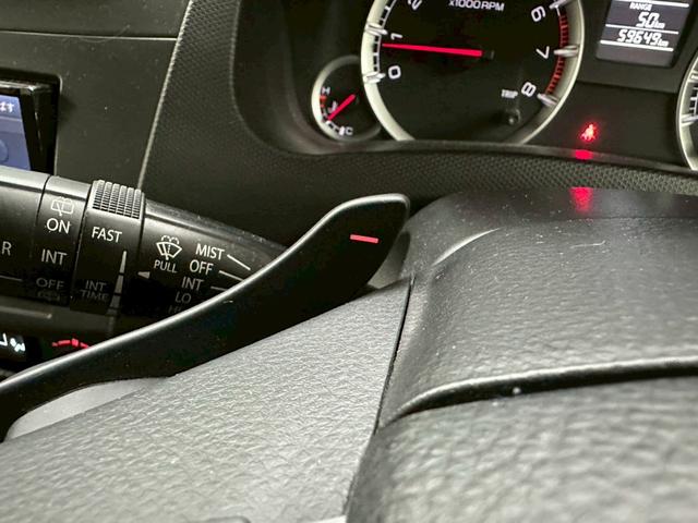 スイフト RS 社外ナビ・フルセグ・社外17インチアルミ・オートエアコン・HIDヘッドライト・ETC・スマートキー・プッシュスタート・バックモニター・純正エアロ・クルーズコントロール・革巻きステアリング・パドルシフト(50枚目)