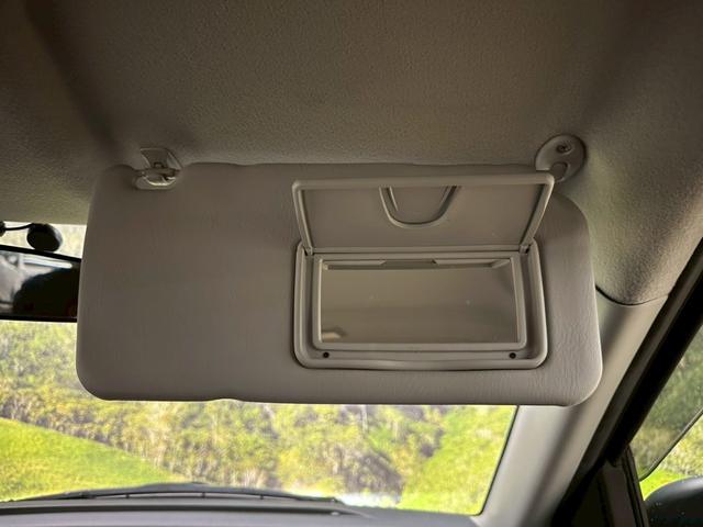 スイフト RS 社外ナビ・フルセグ・社外17インチアルミ・オートエアコン・HIDヘッドライト・ETC・スマートキー・プッシュスタート・バックモニター・純正エアロ・クルーズコントロール・革巻きステアリング・パドルシフト(58枚目)