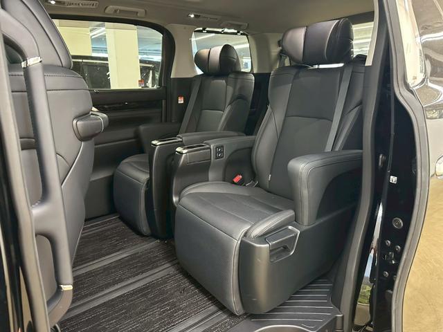 アルファード ２．５Ｓ　Ｃパッケージ　アルパインＢＩＧＸ１１インチナビ・フリップダウンモニター・モデリスタフルエアロ・ツインムーンルーフ・バックモニター・三眼ＬＥＤヘッドライト・クルーズコントロール・シートヒーター・ＥＴＣ・フルセグ（33枚目）