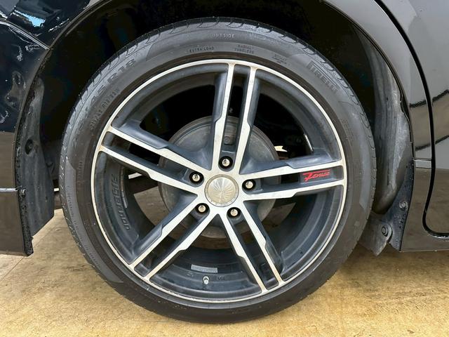 エスクァイア ハイブリッドGi ブラックテーラード 純正9インチ・純正12.1インチフリップダウンモニター・両側パワースライドドア・セーフティセンス・LEDヘッドライト・ビルトインETC・シートヒーター・クルーズコントロール・社外18インチアルミ(24枚目)