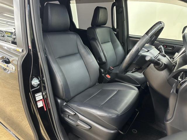 エスクァイア ハイブリッドGi ブラックテーラード 純正9インチ・純正12.1インチフリップダウンモニター・両側パワースライドドア・セーフティセンス・LEDヘッドライト・ビルトインETC・シートヒーター・クルーズコントロール・社外18インチアルミ(28枚目)