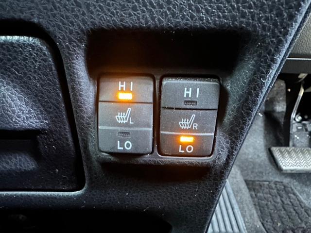 エスクァイア ハイブリッドGi ブラックテーラード 純正9インチ・純正12.1インチフリップダウンモニター・両側パワースライドドア・セーフティセンス・LEDヘッドライト・ビルトインETC・シートヒーター・クルーズコントロール・社外18インチアルミ(49枚目)