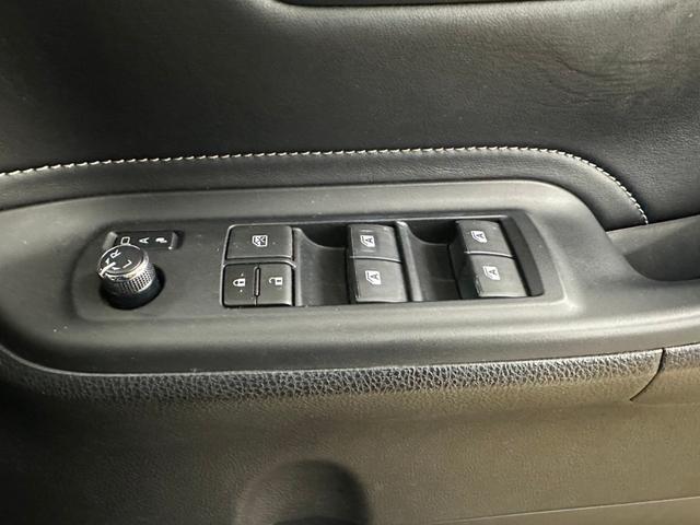 エスクァイア ハイブリッドGi ブラックテーラード 純正9インチ・純正12.1インチフリップダウンモニター・両側パワースライドドア・セーフティセンス・LEDヘッドライト・ビルトインETC・シートヒーター・クルーズコントロール・社外18インチアルミ(57枚目)