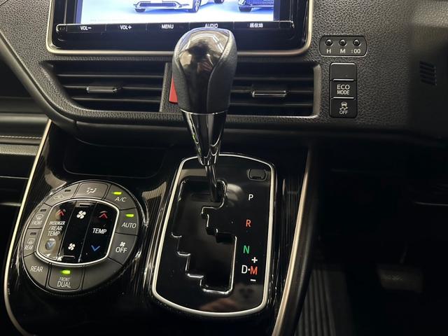 エスクァイア ハイブリッドGi ブラックテーラード 純正9インチ・純正12.1インチフリップダウンモニター・両側パワースライドドア・セーフティセンス・LEDヘッドライト・ビルトインETC・シートヒーター・クルーズコントロール・社外18インチアルミ(64枚目)