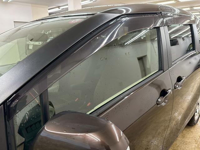 シエンタ Ｇ　両側パワースライドドア・純正ナビ・フルセグ・ナビレディ―パック・ＥＴＣ・オートエアコン・スマートキー・ステアリングスイッチ・トヨタセーフティンス・７人乗り・ウインカーミラー・ワンオーナー（18枚目）