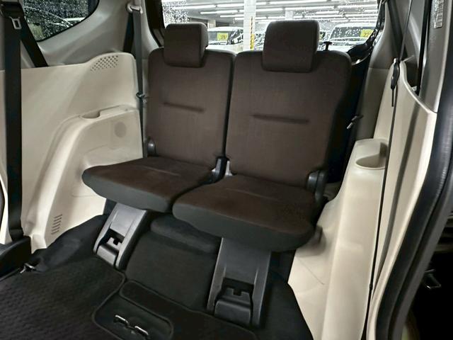 シエンタ Ｇ　両側パワースライドドア・純正ナビ・フルセグ・ナビレディ―パック・ＥＴＣ・オートエアコン・スマートキー・ステアリングスイッチ・トヨタセーフティンス・７人乗り・ウインカーミラー・ワンオーナー（31枚目）