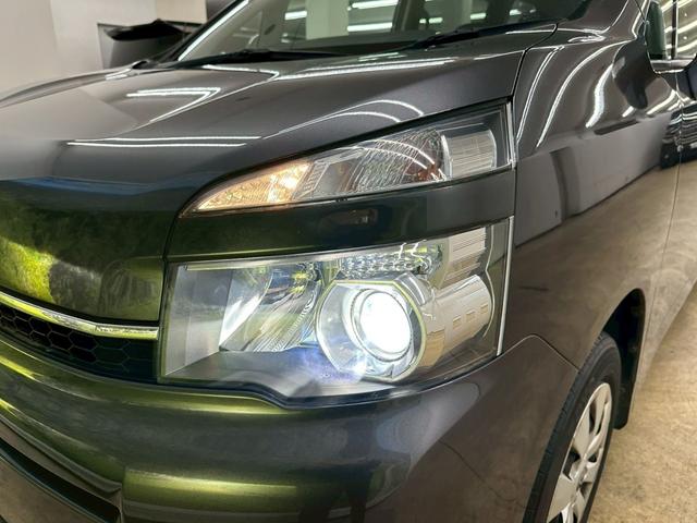 ヴォクシー X Lエディション 純正ナビ・フルセグ・フリップダウンモニター・左側パワースライドドア・HIDヘッドライト・オートエアコン・ビルトインETC・スマートキー・プッシュスタート・ウインカーミラー・ステアリングスイッチ(12枚目)