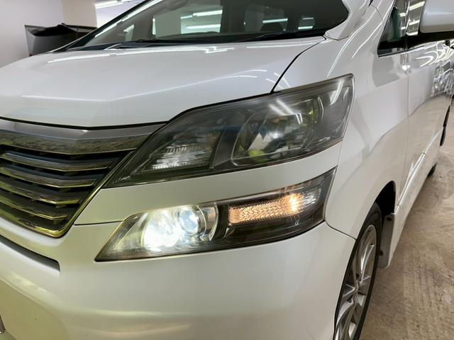 ヴェルファイア ２．４Ｚ　プラチナセレクションＩＩ　サンルーフ・純正ナビ・両側パワースライドドア・バックモニター・フルセグ・純正１８インチアルミ・ＨＩＤヘッドライト・オートエアコン・ＥＴＣ・プッシュスタート・スマートキー・ユーザー買取（12枚目）