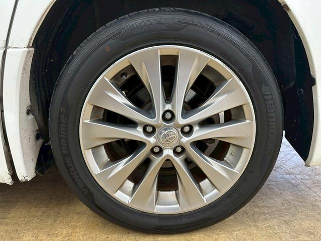 ヴェルファイア ２．４Ｚ　プラチナセレクションＩＩ　サンルーフ・純正ナビ・両側パワースライドドア・バックモニター・フルセグ・純正１８インチアルミ・ＨＩＤヘッドライト・オートエアコン・ＥＴＣ・プッシュスタート・スマートキー・ユーザー買取（23枚目）