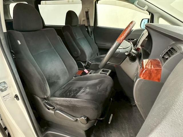 ヴェルファイア ２．４Ｚ　プラチナセレクションＩＩ　サンルーフ・純正ナビ・両側パワースライドドア・バックモニター・フルセグ・純正１８インチアルミ・ＨＩＤヘッドライト・オートエアコン・ＥＴＣ・プッシュスタート・スマートキー・ユーザー買取（28枚目）