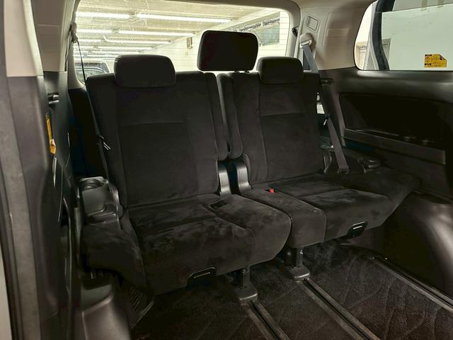 ヴェルファイア ２．４Ｚ　プラチナセレクションＩＩ　サンルーフ・純正ナビ・両側パワースライドドア・バックモニター・フルセグ・純正１８インチアルミ・ＨＩＤヘッドライト・オートエアコン・ＥＴＣ・プッシュスタート・スマートキー・ユーザー買取（35枚目）