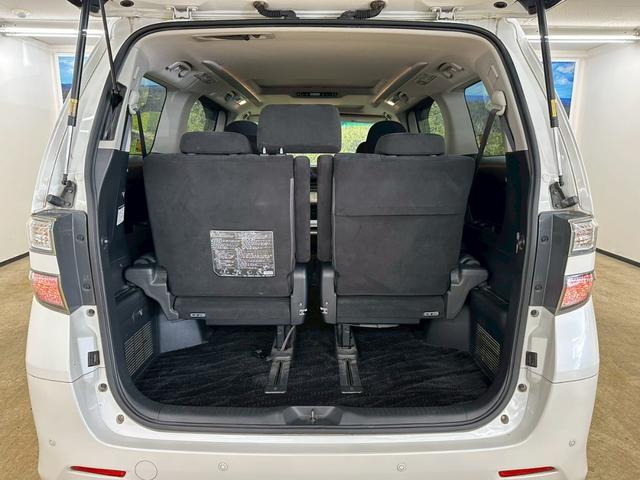 ヴェルファイア ２．４Ｚ　プラチナセレクションＩＩ　サンルーフ・純正ナビ・両側パワースライドドア・バックモニター・フルセグ・純正１８インチアルミ・ＨＩＤヘッドライト・オートエアコン・ＥＴＣ・プッシュスタート・スマートキー・ユーザー買取（37枚目）