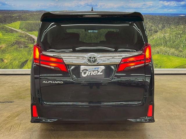 アルファード 2.5S Cパッケージ ツインムーンルーフ・純正ナビ・純正フリップダウンモニター・BSM・三眼LEDヘッドライト・デジタルインナーミラー・シートヒーター・トヨタセーフティセンス・両側パワースライドドア・バックモニター(10枚目)