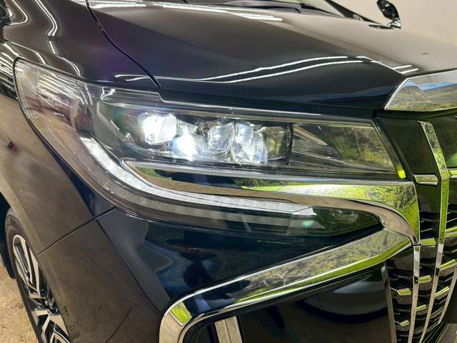 アルファード 2.5S Cパッケージ ツインムーンルーフ・純正ナビ・純正フリップダウンモニター・BSM・三眼LEDヘッドライト・デジタルインナーミラー・シートヒーター・トヨタセーフティセンス・両側パワースライドドア・バックモニター(11枚目)