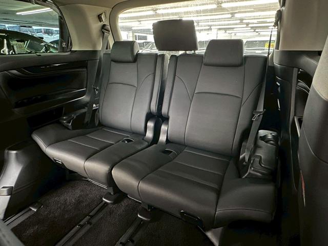 アルファード 2.5S Cパッケージ ツインムーンルーフ・純正ナビ・純正フリップダウンモニター・BSM・三眼LEDヘッドライト・デジタルインナーミラー・シートヒーター・トヨタセーフティセンス・両側パワースライドドア・バックモニター(34枚目)