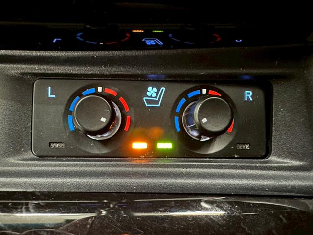 アルファード 2.5S Cパッケージ ツインムーンルーフ・純正ナビ・純正フリップダウンモニター・BSM・三眼LEDヘッドライト・デジタルインナーミラー・シートヒーター・トヨタセーフティセンス・両側パワースライドドア・バックモニター(52枚目)