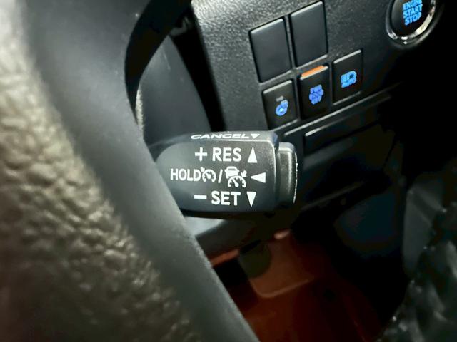 アルファード 2.5S Cパッケージ ツインムーンルーフ・純正ナビ・純正フリップダウンモニター・BSM・三眼LEDヘッドライト・デジタルインナーミラー・シートヒーター・トヨタセーフティセンス・両側パワースライドドア・バックモニター(68枚目)