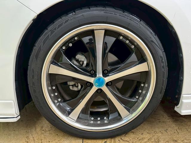 アルファード 2.5S Cパッケージ 社外20インチアルミホイル・社外エアロパーツ・ブラインドスポットモニター・純正ディスプレイオーディオ・純正デジタルインナーミラー・両側パワースライドドア・シートベンチレーション・スマートキー・ETC(20枚目)