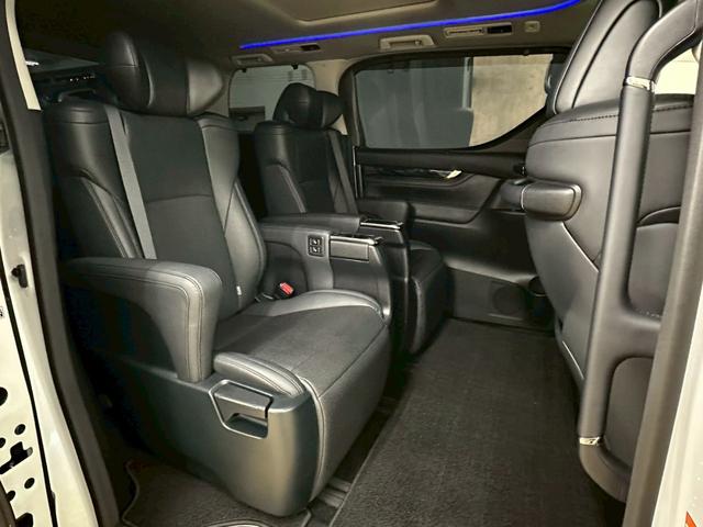 アルファード 2.5S Cパッケージ 社外20インチアルミホイル・社外エアロパーツ・ブラインドスポットモニター・純正ディスプレイオーディオ・純正デジタルインナーミラー・両側パワースライドドア・シートベンチレーション・スマートキー・ETC(29枚目)