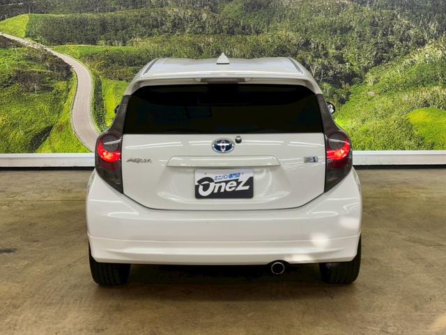 アクア Ｓ　モデリスタエアロパーツ・社外アルミホイル・プッシュスタート・スマートキーレス・ＬＥＤヘッドライト・レザー調シートカバー・社外ナビＴＶ・クルーズコントロール・オートライトシステム・ＥＴＣ・レーダー（11枚目）