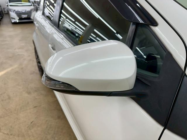 アクア Ｓ　モデリスタエアロパーツ・社外アルミホイル・プッシュスタート・スマートキーレス・ＬＥＤヘッドライト・レザー調シートカバー・社外ナビＴＶ・クルーズコントロール・オートライトシステム・ＥＴＣ・レーダー（18枚目）