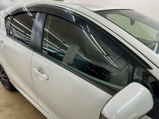 アクア Ｓ　モデリスタエアロパーツ・社外アルミホイル・プッシュスタート・スマートキーレス・ＬＥＤヘッドライト・レザー調シートカバー・社外ナビＴＶ・クルーズコントロール・オートライトシステム・ＥＴＣ・レーダー（20枚目）