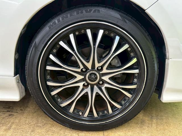 アクア Ｓ　モデリスタエアロパーツ・社外アルミホイル・プッシュスタート・スマートキーレス・ＬＥＤヘッドライト・レザー調シートカバー・社外ナビＴＶ・クルーズコントロール・オートライトシステム・ＥＴＣ・レーダー（22枚目）