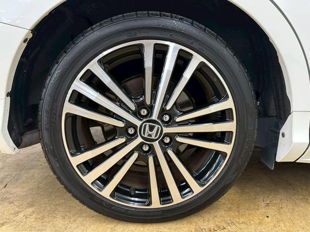 オデッセイ アブソルート・ＥＸ　純正ナビ・フルセグ対応・ブラインドスポットモニター・両側パワースライドドア・ハーフレザーシート・パワーシート・全方位モニター・ＥＴＣ・純正アルミ・ＢＴ対応・ＬＥＤヘッドライト・ステアリングスイッチ（24枚目）