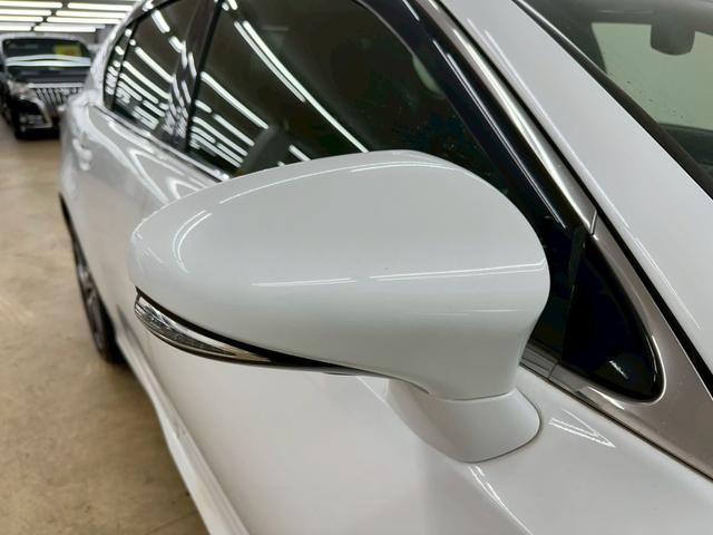 ＧＳ ＧＳ３５０　Ｆスポーツ　３眼ＬＥＤヘッドライト・純正１２．３インチナビ／ＴＶ・黒レザーシート・オレンジキャリバー・パワートランク・純正１９インチＡＷ・電動サンシェード・ドライブモードセレクト・本アルミインパネ・ＥＴＣ２．０（17枚目）