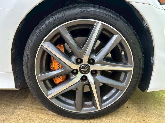 ＧＳ ＧＳ３５０　Ｆスポーツ　３眼ＬＥＤヘッドライト・純正１２．３インチナビ／ＴＶ・黒レザーシート・オレンジキャリバー・パワートランク・純正１９インチＡＷ・電動サンシェード・ドライブモードセレクト・本アルミインパネ・ＥＴＣ２．０（21枚目）