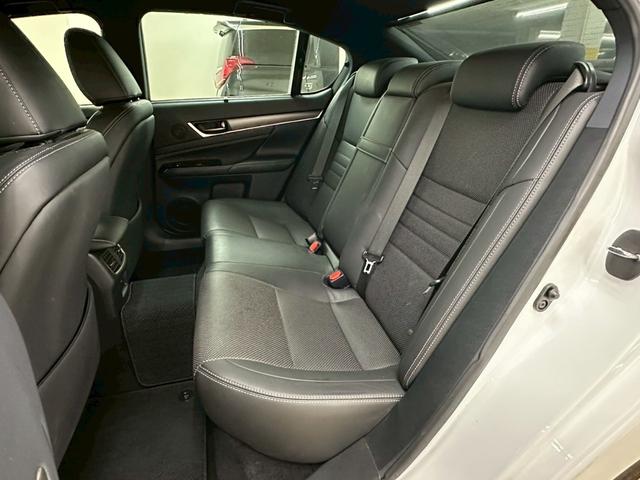 ＧＳ ＧＳ３５０　Ｆスポーツ　３眼ＬＥＤヘッドライト・純正１２．３インチナビ／ＴＶ・黒レザーシート・オレンジキャリバー・パワートランク・純正１９インチＡＷ・電動サンシェード・ドライブモードセレクト・本アルミインパネ・ＥＴＣ２．０（31枚目）