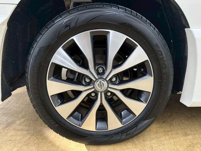 セレナ ハイウェイスター　両側パワースライドドア・純正ナビ・エマージェンシーブレーキ・アイドリングストップ・ドライブレコーダー・純正アルミ・アラウンドビューモニター・プッシュスタート・スマートキー・ＬＥＤヘッドライト・ＥＴＣ（22枚目）