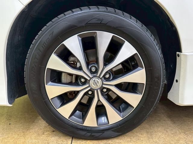 セレナ ハイウェイスター　両側パワースライドドア・純正ナビ・エマージェンシーブレーキ・アイドリングストップ・ドライブレコーダー・純正アルミ・アラウンドビューモニター・プッシュスタート・スマートキー・ＬＥＤヘッドライト・ＥＴＣ（24枚目）