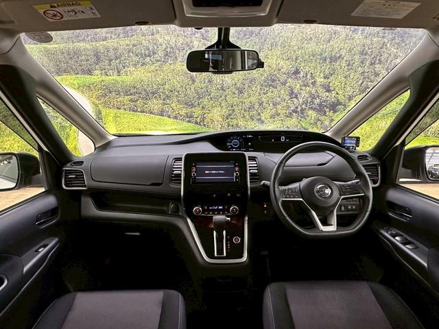 セレナ ハイウェイスター　両側パワースライドドア・純正ナビ・エマージェンシーブレーキ・アイドリングストップ・ドライブレコーダー・純正アルミ・アラウンドビューモニター・プッシュスタート・スマートキー・ＬＥＤヘッドライト・ＥＴＣ（26枚目）