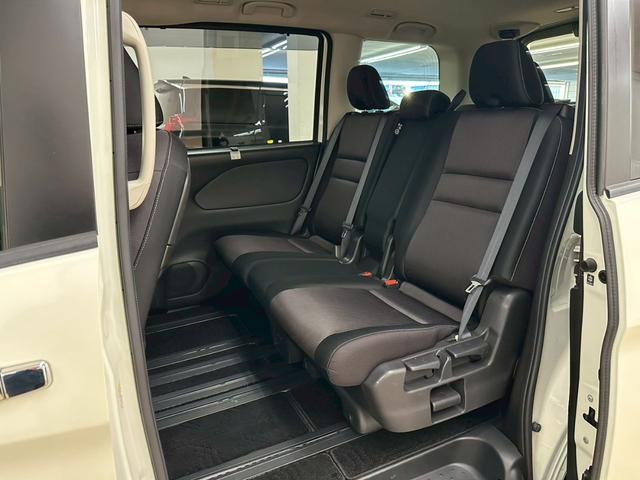 セレナ ハイウェイスター　両側パワースライドドア・純正ナビ・エマージェンシーブレーキ・アイドリングストップ・ドライブレコーダー・純正アルミ・アラウンドビューモニター・プッシュスタート・スマートキー・ＬＥＤヘッドライト・ＥＴＣ（31枚目）