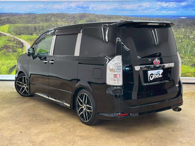 ヴォクシー ＺＳ　煌Ｚ　アルパイン８インチ・フルセグ・ＢＴ対応・アルパインフリップダウンモニター・バックモニター・両側パワースライドドア・ビルトインＥＴＣ・社外１８インチアルミ・ＴＥＩＮ車高調・パドルシフト・オートライト（9枚目）
