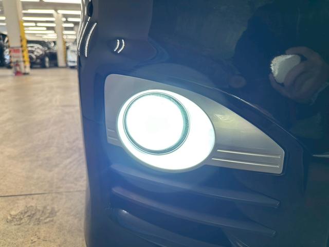 ヴォクシー ＺＳ　煌Ｚ　アルパイン８インチ・フルセグ・ＢＴ対応・アルパインフリップダウンモニター・バックモニター・両側パワースライドドア・ビルトインＥＴＣ・社外１８インチアルミ・ＴＥＩＮ車高調・パドルシフト・オートライト（13枚目）