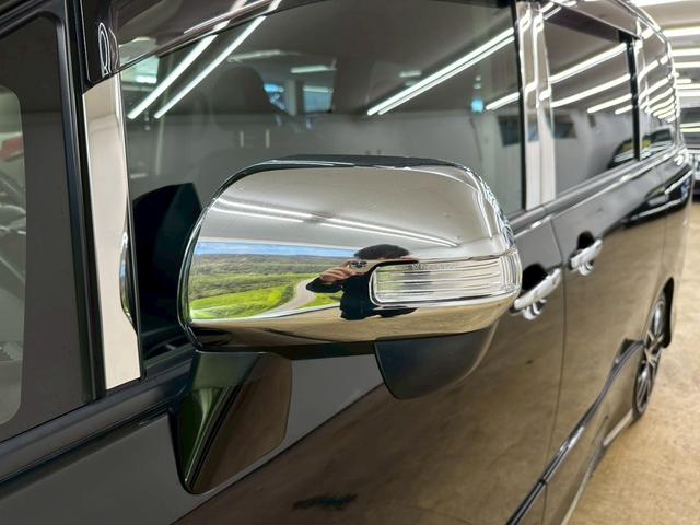 ヴォクシー ＺＳ　煌Ｚ　アルパイン８インチ・フルセグ・ＢＴ対応・アルパインフリップダウンモニター・バックモニター・両側パワースライドドア・ビルトインＥＴＣ・社外１８インチアルミ・ＴＥＩＮ車高調・パドルシフト・オートライト（18枚目）