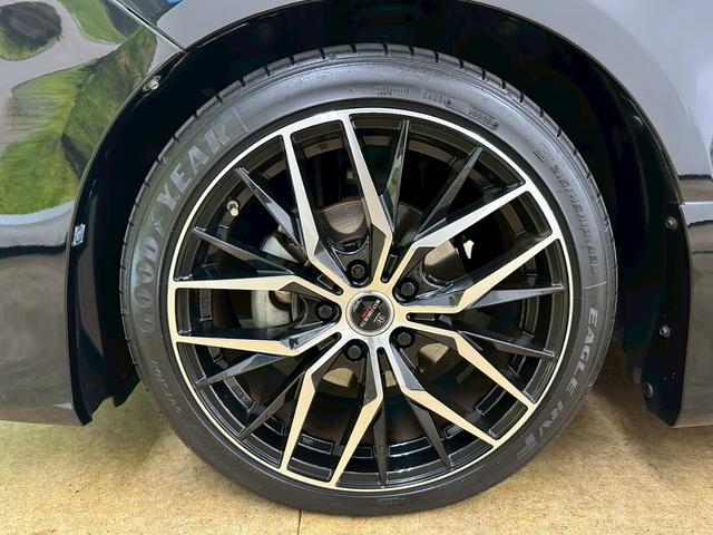 ヴォクシー ＺＳ　煌Ｚ　アルパイン８インチ・フルセグ・ＢＴ対応・アルパインフリップダウンモニター・バックモニター・両側パワースライドドア・ビルトインＥＴＣ・社外１８インチアルミ・ＴＥＩＮ車高調・パドルシフト・オートライト（21枚目）