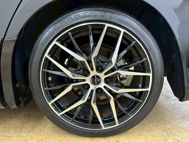 ヴォクシー ＺＳ　煌Ｚ　アルパイン８インチ・フルセグ・ＢＴ対応・アルパインフリップダウンモニター・バックモニター・両側パワースライドドア・ビルトインＥＴＣ・社外１８インチアルミ・ＴＥＩＮ車高調・パドルシフト・オートライト（23枚目）