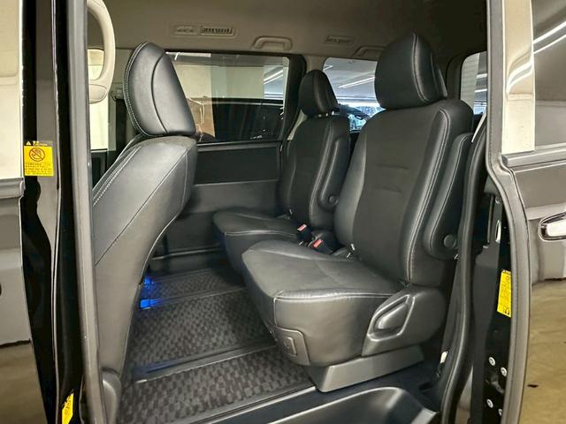 ヴォクシー ＺＳ　煌Ｚ　アルパイン８インチ・フルセグ・ＢＴ対応・アルパインフリップダウンモニター・バックモニター・両側パワースライドドア・ビルトインＥＴＣ・社外１８インチアルミ・ＴＥＩＮ車高調・パドルシフト・オートライト（31枚目）