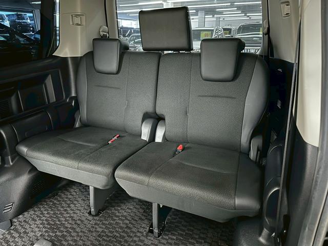 ヴォクシー ＺＳ　煌Ｚ　アルパイン８インチ・フルセグ・ＢＴ対応・アルパインフリップダウンモニター・バックモニター・両側パワースライドドア・ビルトインＥＴＣ・社外１８インチアルミ・ＴＥＩＮ車高調・パドルシフト・オートライト（33枚目）