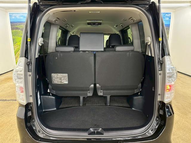 ヴォクシー ＺＳ　煌Ｚ　アルパイン８インチ・フルセグ・ＢＴ対応・アルパインフリップダウンモニター・バックモニター・両側パワースライドドア・ビルトインＥＴＣ・社外１８インチアルミ・ＴＥＩＮ車高調・パドルシフト・オートライト（34枚目）