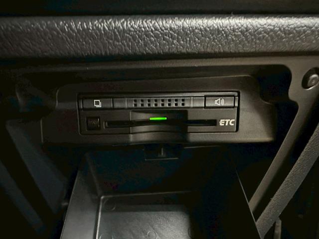 ヴォクシー ＺＳ　煌Ｚ　アルパイン８インチ・フルセグ・ＢＴ対応・アルパインフリップダウンモニター・バックモニター・両側パワースライドドア・ビルトインＥＴＣ・社外１８インチアルミ・ＴＥＩＮ車高調・パドルシフト・オートライト（48枚目）