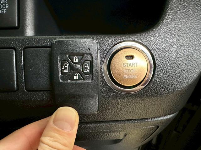 ヴォクシー ＺＳ　煌Ｚ　アルパイン８インチ・フルセグ・ＢＴ対応・アルパインフリップダウンモニター・バックモニター・両側パワースライドドア・ビルトインＥＴＣ・社外１８インチアルミ・ＴＥＩＮ車高調・パドルシフト・オートライト（49枚目）