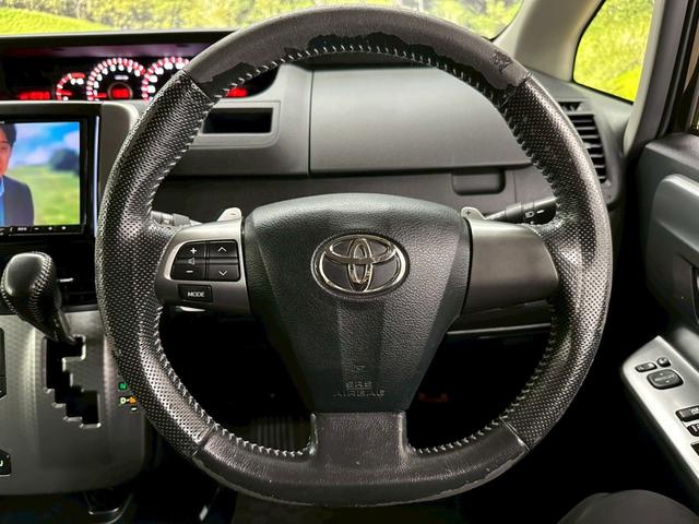 ヴォクシー ＺＳ　煌Ｚ　アルパイン８インチ・フルセグ・ＢＴ対応・アルパインフリップダウンモニター・バックモニター・両側パワースライドドア・ビルトインＥＴＣ・社外１８インチアルミ・ＴＥＩＮ車高調・パドルシフト・オートライト（56枚目）