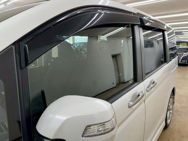 ステップワゴンスパーダ Z 純正大型ナビ・両側パワースライドドア・フリップダウンモニター・スマートキー・社外18インチアルミ・フルセグ・バックモニター・HIDヘッドライト・ETC・オートエアコン・音楽録音・アイドリングストップ(20枚目)