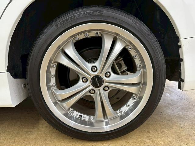 ステップワゴンスパーダ Z 純正大型ナビ・両側パワースライドドア・フリップダウンモニター・スマートキー・社外18インチアルミ・フルセグ・バックモニター・HIDヘッドライト・ETC・オートエアコン・音楽録音・アイドリングストップ(23枚目)