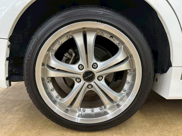 ステップワゴンスパーダ Z 純正大型ナビ・両側パワースライドドア・フリップダウンモニター・スマートキー・社外18インチアルミ・フルセグ・バックモニター・HIDヘッドライト・ETC・オートエアコン・音楽録音・アイドリングストップ(24枚目)