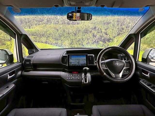 ステップワゴンスパーダ Z 純正大型ナビ・両側パワースライドドア・フリップダウンモニター・スマートキー・社外18インチアルミ・フルセグ・バックモニター・HIDヘッドライト・ETC・オートエアコン・音楽録音・アイドリングストップ(26枚目)